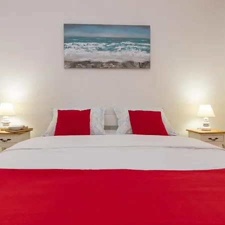 With Parking Space Kastel Stafilic, - 16086 Lejlighed